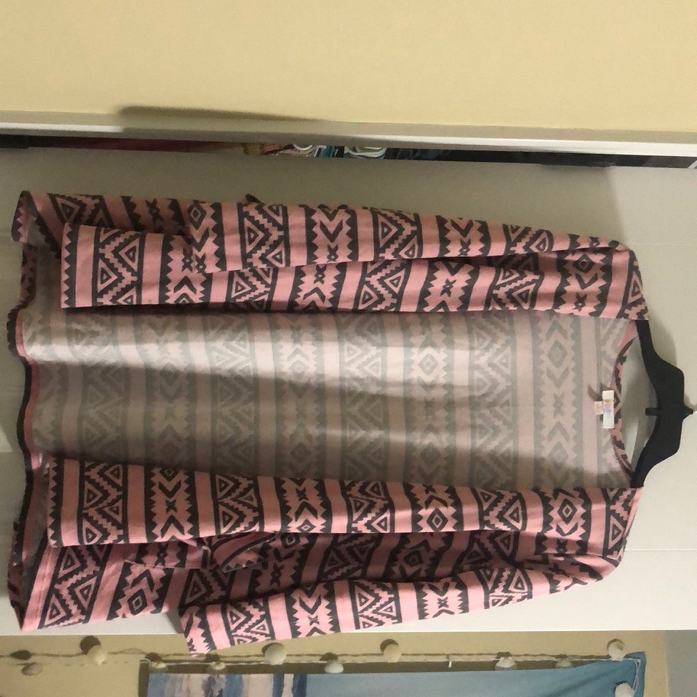 Super cute cardigan!